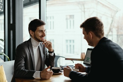 Unconventional Job Hunting Technique:The Business Lunch